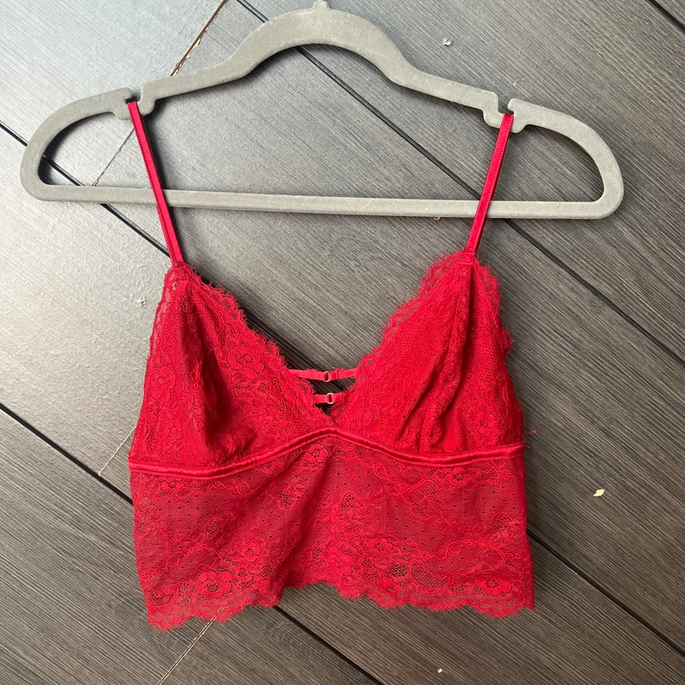 Be Wicked Women's Red Lace Bralette Crop Top Sheer Lingerie Size Small‎